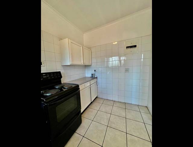 1 BEDROOM APARTMENT FOR SALE IN WENDYWOOD